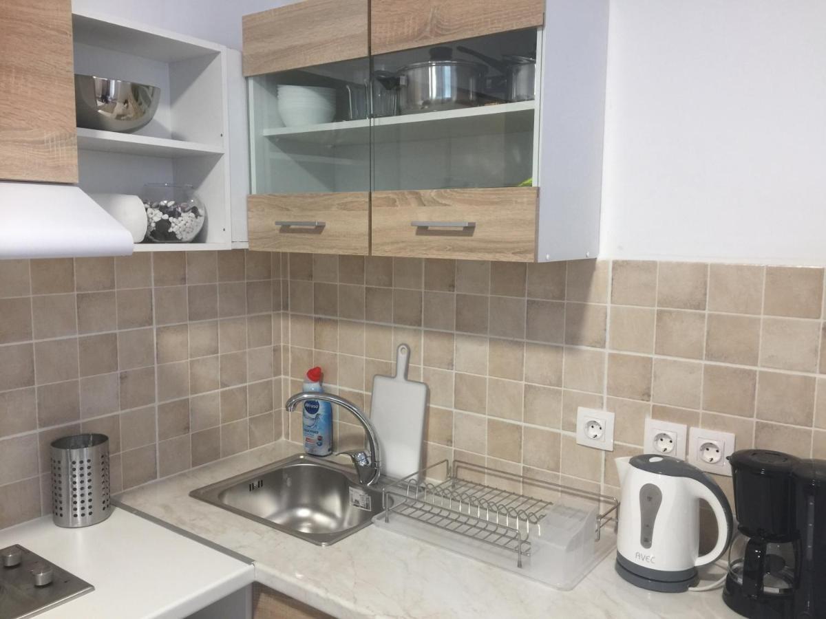 Loutraki Hostel 外观 照片